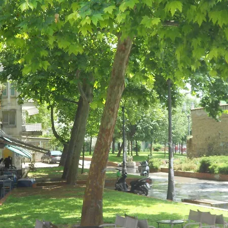 Near Kamara Apartment